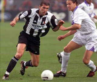Juventus Centenary Home Shirt M 1997 98 Zidane 21 France