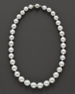 White South Sea Pearl Necklace, 18L