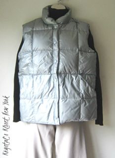 Womens Lands End Gray Metallic Down Puffer Vest Size Small 6 8
