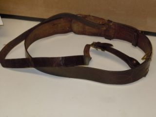 Vintage Leather 60s Sri Lankin military belt in good used condition