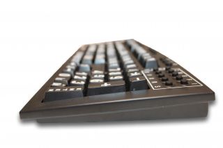 Large Black Keys, Easy to see! English Large Print keyboard provides