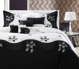 Martha Stewart Elizabetha King 5 Peice Comforter Bed in A Bag Set New