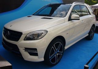 Mercedes Benz GL class in platform X164 produced from 2011 2012 years
