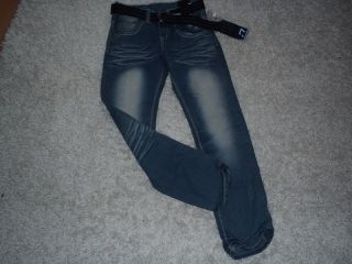 Coole Jungen Jeans neu mit Etikett Gr 140 Top !! **