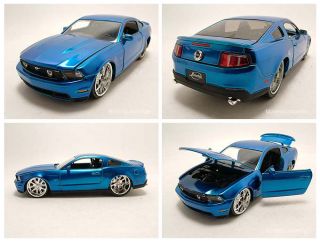 Ford Mustang GT 2010 blau, Modellauto 1:24 / Jada Toys