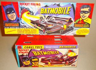 Reprobox Corgi Toys Nr. 267   The Rocket Firing Batmobile mit Display