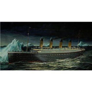 05206   R.M.S. Titanic im Maßstab 1400 Spielzeug
