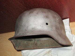 Wehrmacht Stahlhelm M35 außen ohne Farbe innen original Farbe