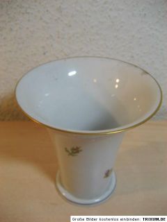 558) Alte Ludwigsburg Porzellan Vase mit Blumendekor