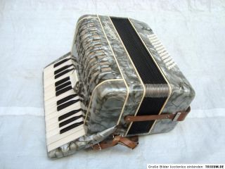 Akkordeon Grandiosa 60 Bässe Ziehharmonika mit Koffer unrestauriert