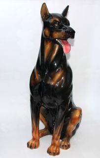 Hunde Figur Statue Keramik Porzellan Skulptur Dobermann