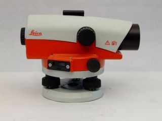 Leica Nivellier NA730   robustes automatisches Bau Nivelliergerät