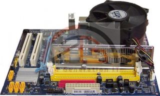 Mainboard Gigabyte Sockel 775 + Prozessor Intel 2,8 GHz