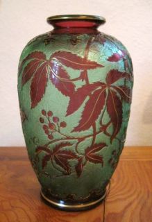 Glas Vase, Jugendstil um 1900, am Boden mit Gravur St. Louis