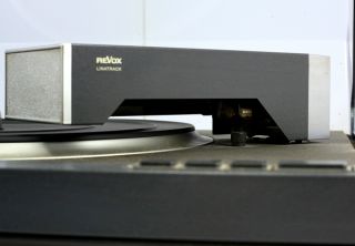 Revox Studer B790 Plattenspieler Direktantrieb mit Linatrack System