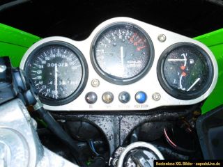 Kawasaki Ninja ZX 9R   98PS eingetragen (140PS momentan)   31.000km