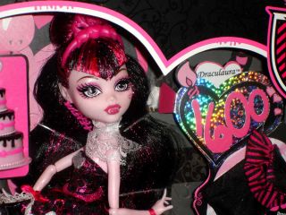 Monster High  ♦  DRACULAURA  ♦  Sweet 1600 Puppe   NEU