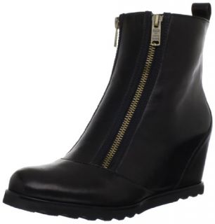shoes display on website marc by marc jacobs women s 626620 1 boot
