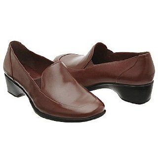 shoes display on website clarks england women s poole brown leather 10