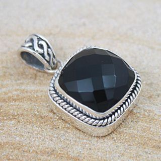 Sterling Silver Faceted Onyx Square Pendant (Indonesia)