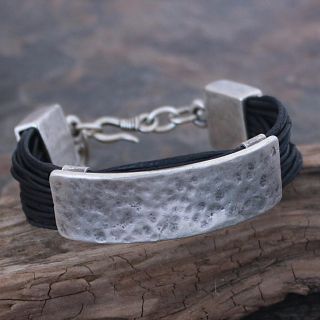 Silverplated Pewter Hammered Concave Rectangle Bracelet (Turkey